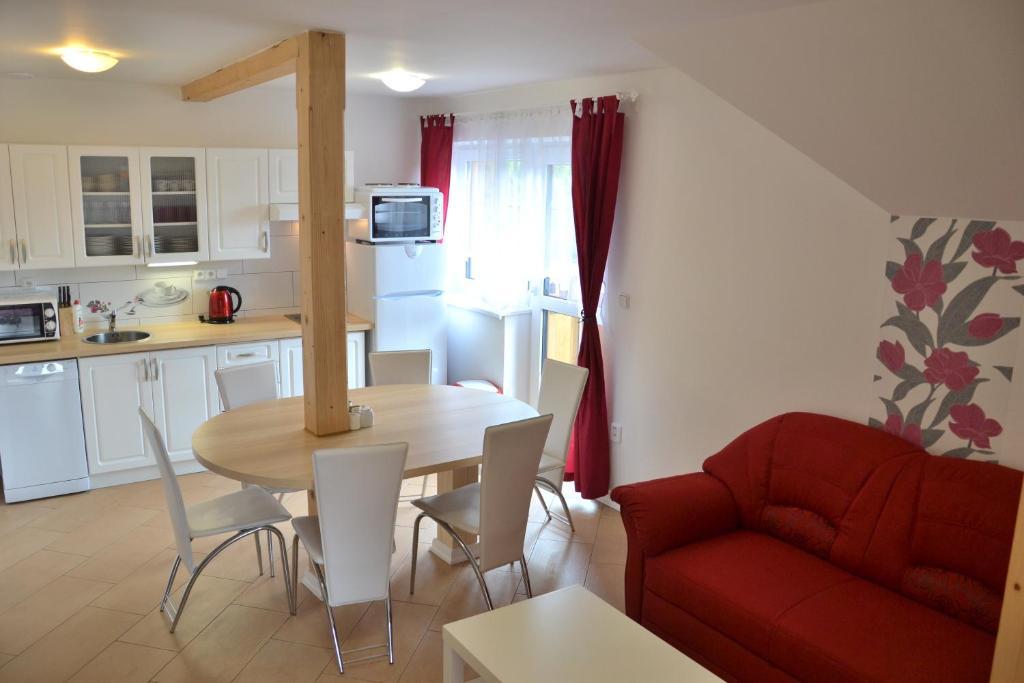 Apartmany Ski Lift روكيتنسي ناد جيزيرو الغرفة الصورة
